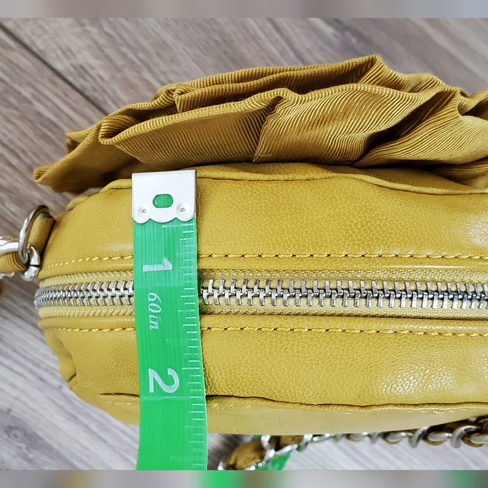 Chocolate New York Rosette Crossbody Mini Bag, Mustard, Silver Chain, EUC - Picture 14 of 16